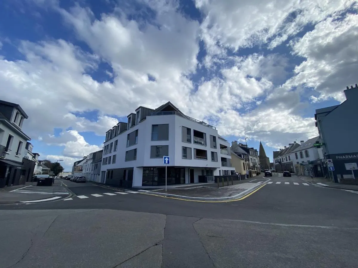 Apartment Larmor-Plage : T2 En Residence De Standing Avec Terrasse Et Parking, A Deux Pas De La Plage Et Des Commerces - Fr-1-349-182