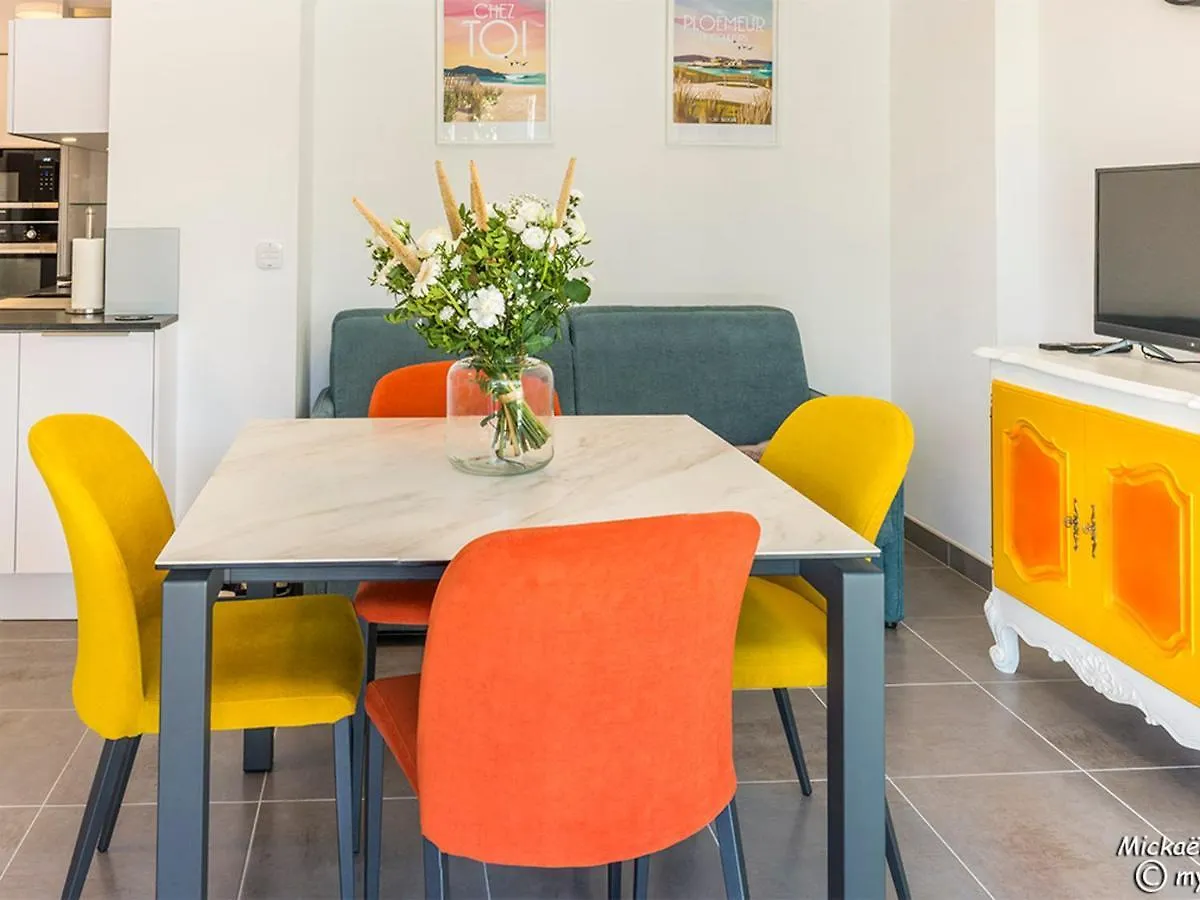 Apartment Larmor-Plage : T2 En Residence De Standing Avec Terrasse Et Parking, A Deux Pas De La Plage Et Des Commerces - Fr-1-349-182 France